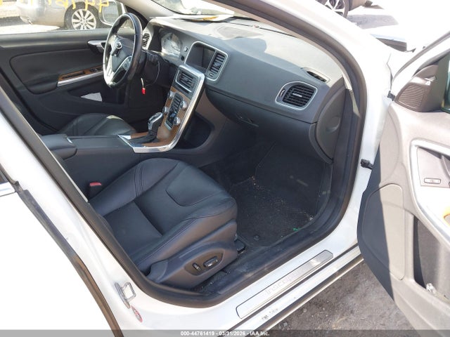 2016 VOLVO S60 INSCRIPTION LYV402FKXGB091295 Photo 4
