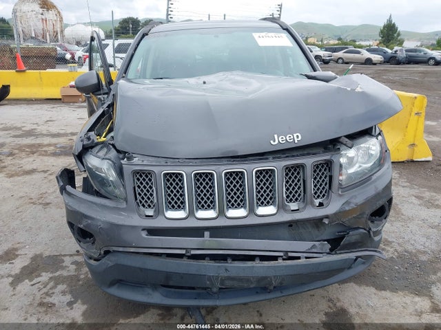 44761445 :رقم المزاد ، 1C4NJDEBXGD778345 vin ، 2016 Jeep Compass Latitude مزاد بيع