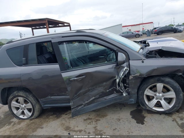 44761445 :رقم المزاد ، 1C4NJDEBXGD778345 vin ، 2016 Jeep Compass Latitude مزاد بيع