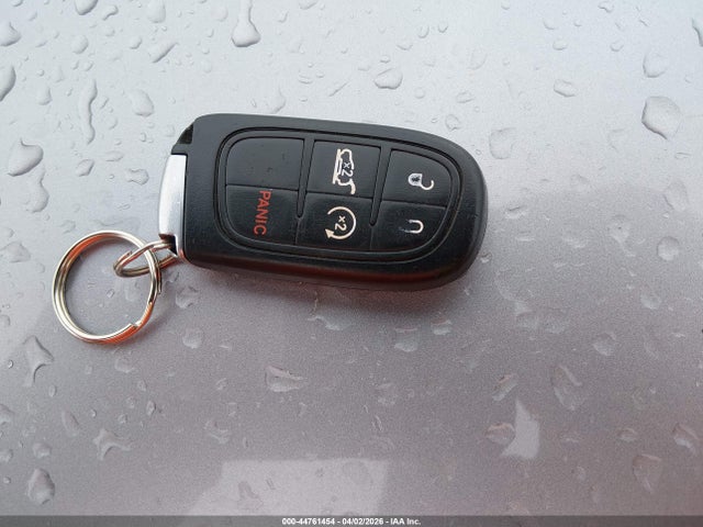 Продаж на аукціоні авто 2018 Jeep Cherokee Latitude Plus Fwd, vin: 1C4PJLLB3JD523887, номер лоту: 44761454
