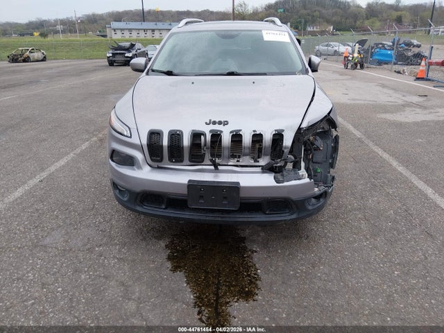 Продаж на аукціоні авто 2018 Jeep Cherokee Latitude Plus Fwd, vin: 1C4PJLLB3JD523887, номер лоту: 44761454