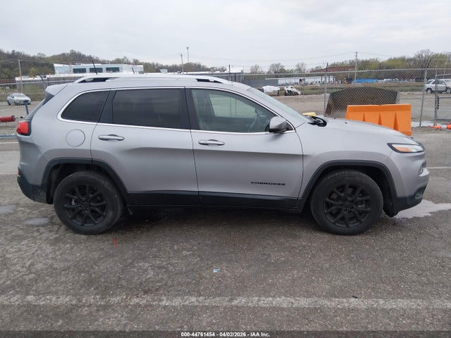Продаж на аукціоні авто 2018 Jeep Cherokee Latitude Plus Fwd, vin: 1C4PJLLB3JD523887, номер лоту: 44761454