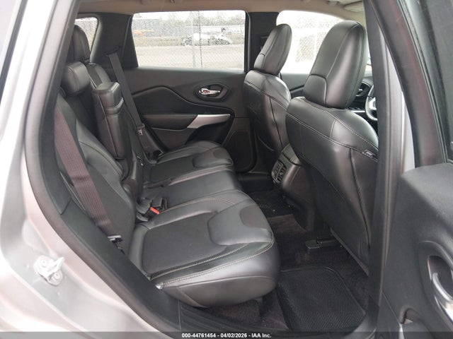 Продаж на аукціоні авто 2018 Jeep Cherokee Latitude Plus Fwd, vin: 1C4PJLLB3JD523887, номер лоту: 44761454