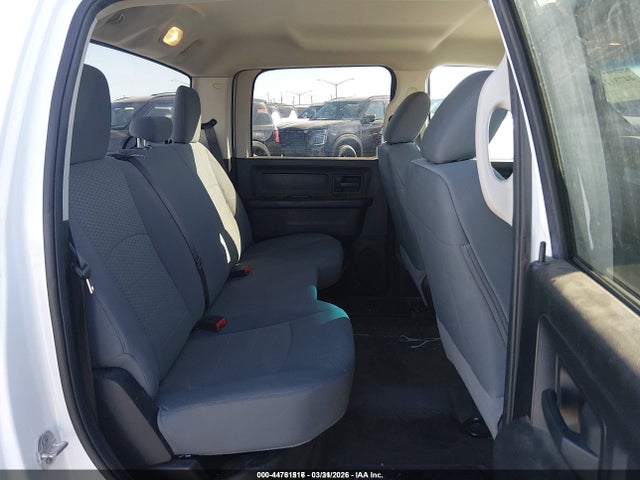 3C6RR6KG6LG269749 RAM 1500 Classic Tradesman 4x2 5&#039;7 Box