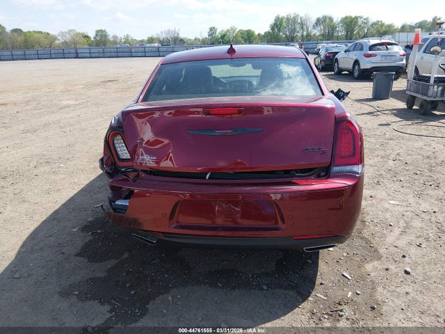 44761555 :رقم المزاد ، 2C3CCABG7PH562122 vin ، 2023 Chrysler 300 300s مزاد بيع