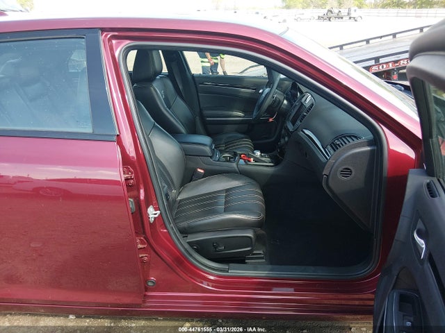 44761555 :رقم المزاد ، 2C3CCABG7PH562122 vin ، 2023 Chrysler 300 300s مزاد بيع