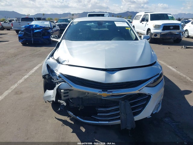 1G1ZD5ST9NF171536 Chevrolet Malibu Fwd Lt