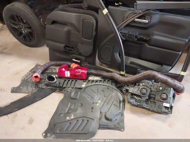 Продажа на аукционе авто 2023 Chevrolet Silverado 1500 4wd  Standard Bed Custom, vin: 3GCPDBEK1PG168518, номер лота: 44761562