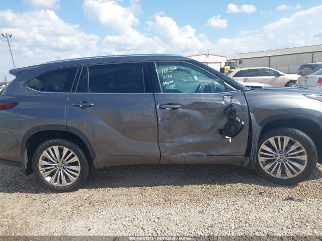 Aukcja sprzedaży 2024 Toyota Highlander Platinum, vin: 5TDKDRAH0RS542263, numer aukcji: 44761573