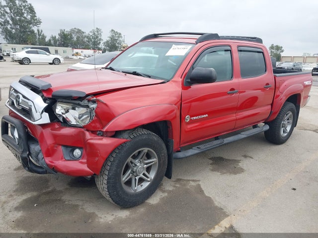 Toyota Tacoma Prerunner V6 2014 3TMJU4GN8EM156745 Image 2