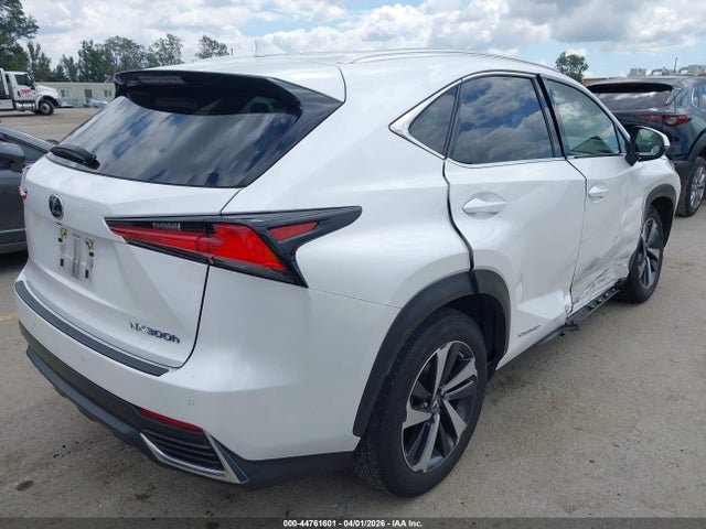 JTJGJRDZ1M5013595 Lexus NX 300H