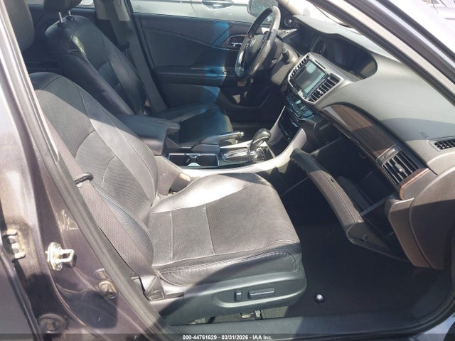1HGCR2F82HA020821 Honda Accord Ex-l