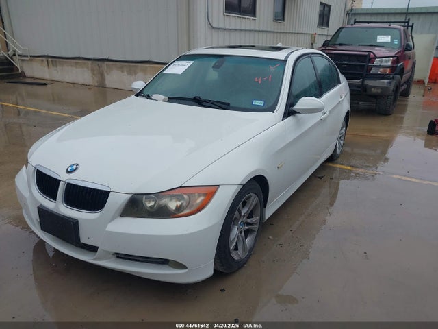 Продажа на аукционе авто 2008 Bmw 328i, vin: WBAVA37508NL19254, номер лота: 44761642