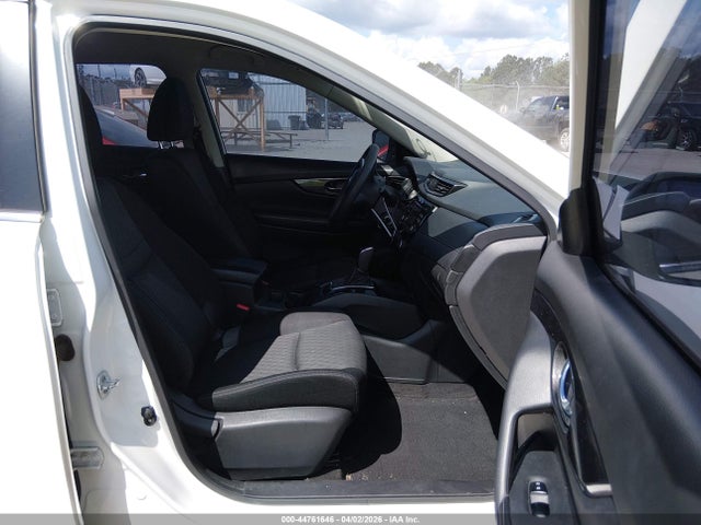 Продажа на аукционе авто 2017 Nissan Rogue S, vin: JN8AT2MTXHW133227, номер лота: 44761646