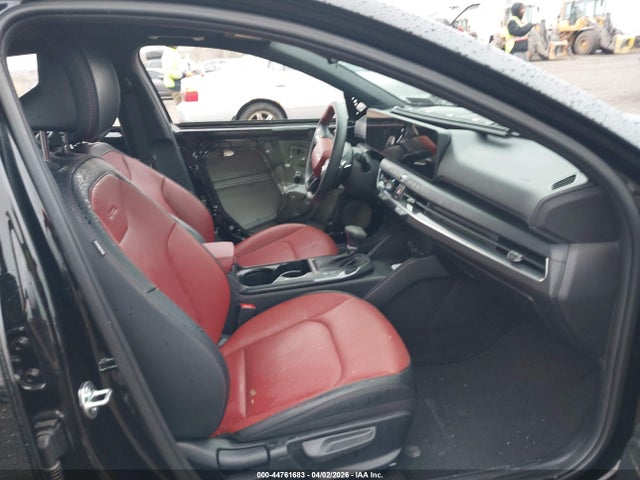 44761683 :رقم المزاد ، 3KPFW4DE3SE242328 vin ، 2025 Kia K4 Gt-line مزاد بيع