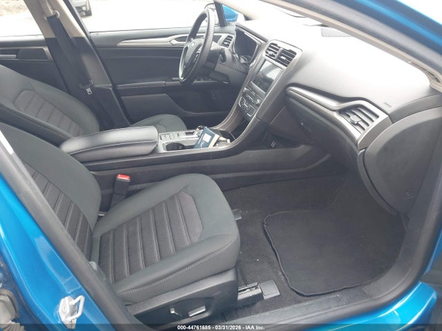 2019 FORD FUSION HYBRID 3FA6P0LU2KR258131 Photo 4