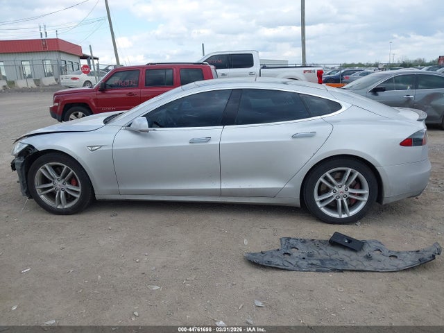 Продаж на аукціоні авто 2013 Tesla Model S Performance, vin: 5YJSA1DPXDFP13062, номер лоту: 44761698