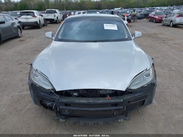 Продаж на аукціоні авто 2013 Tesla Model S Performance, vin: 5YJSA1DPXDFP13062, номер лоту: 44761698