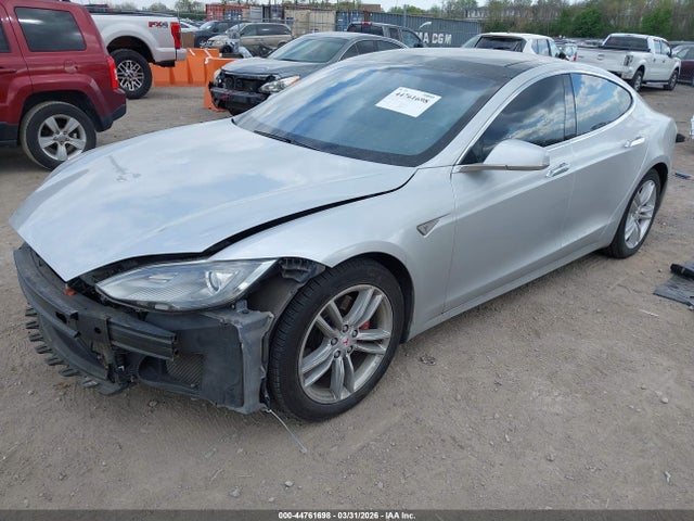 Продаж на аукціоні авто 2013 Tesla Model S Performance, vin: 5YJSA1DPXDFP13062, номер лоту: 44761698