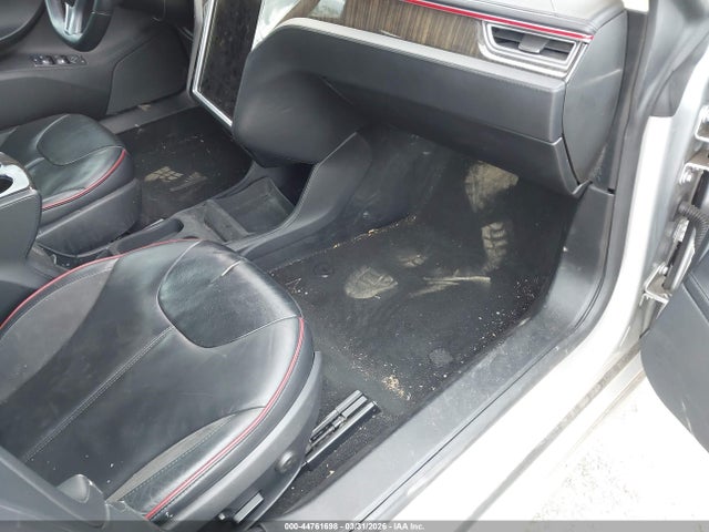 Продаж на аукціоні авто 2013 Tesla Model S Performance, vin: 5YJSA1DPXDFP13062, номер лоту: 44761698