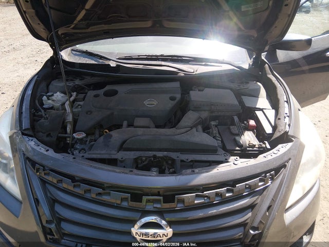 2013 Nissan Altima 2.5 S მანქანა იყიდება აუქციონზე, vin: 1N4AL3AP5DN557543, აუქციონის ნომერი: 44761704
