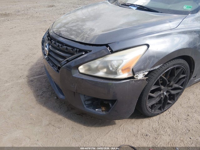 2013 Nissan Altima 2.5 S მანქანა იყიდება აუქციონზე, vin: 1N4AL3AP5DN557543, აუქციონის ნომერი: 44761704