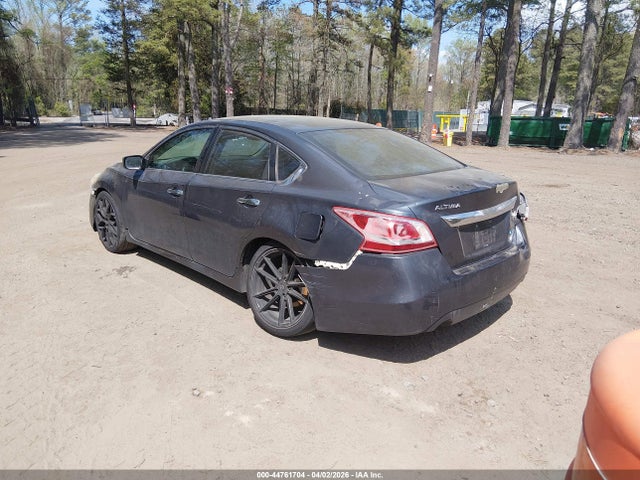 2013 Nissan Altima 2.5 S მანქანა იყიდება აუქციონზე, vin: 1N4AL3AP5DN557543, აუქციონის ნომერი: 44761704