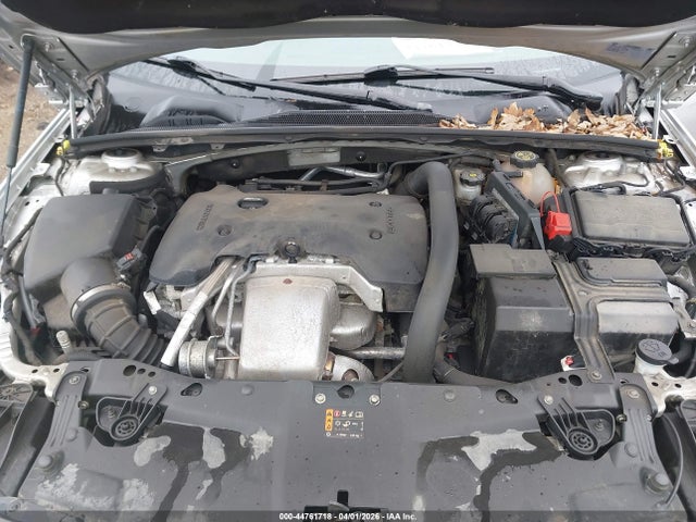 44761718 :رقم المزاد ، W04GV8SX5J1100206 vin ، 2018 Buick Regal Tourx Essence مزاد بيع