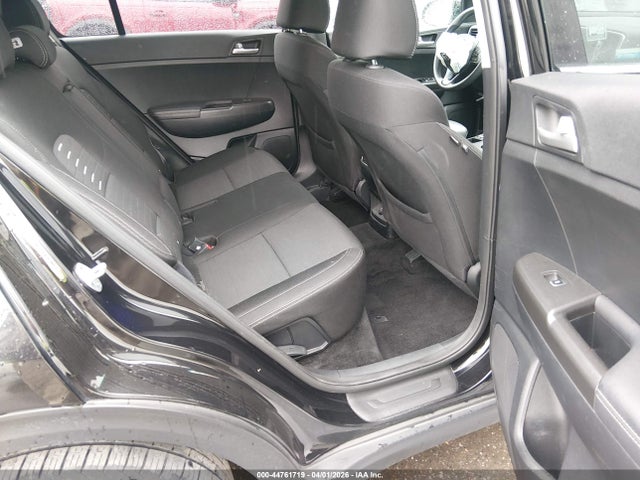 2018 Kia Sportage Lx მანქანა იყიდება აუქციონზე, vin: KNDPMCAC7J7438231, აუქციონის ნომერი: 44761719