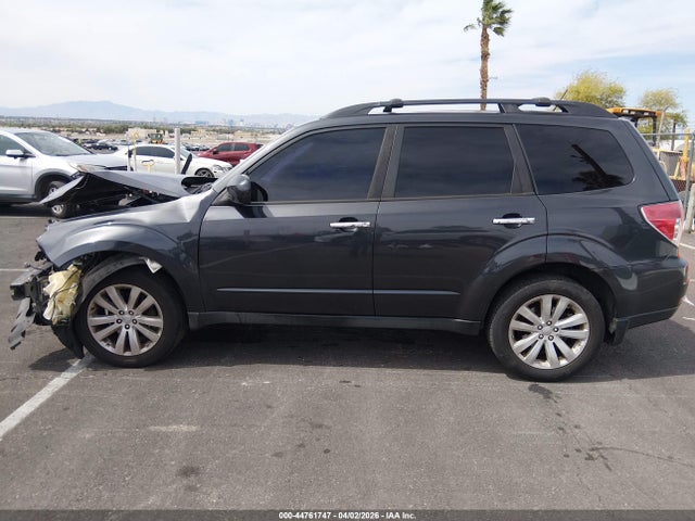 2012 Subaru Forester 2.5x Premium მანქანა იყიდება აუქციონზე, vin: JF2SHADC4CH433033, აუქციონის ნომერი: 44761747