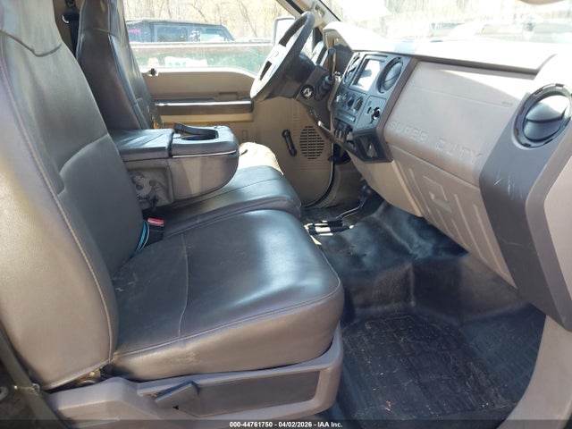2009 Ford F-250 Xl/xlt მანქანა იყიდება აუქციონზე, vin: 1FTNF21589EB19599, აუქციონის ნომერი: 44761750
