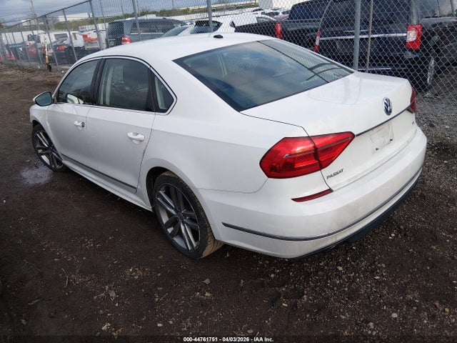 2016 Volkswagen Passat 1.8t R-line/1.8t S მანქანა იყიდება აუქციონზე, vin: 1VWAT7A39GC069904, აუქციონის ნომერი: 44761751