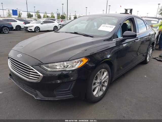 Ford Fusion Hybrid Se 2020 3FA6P0LU5LR265768 Image 2