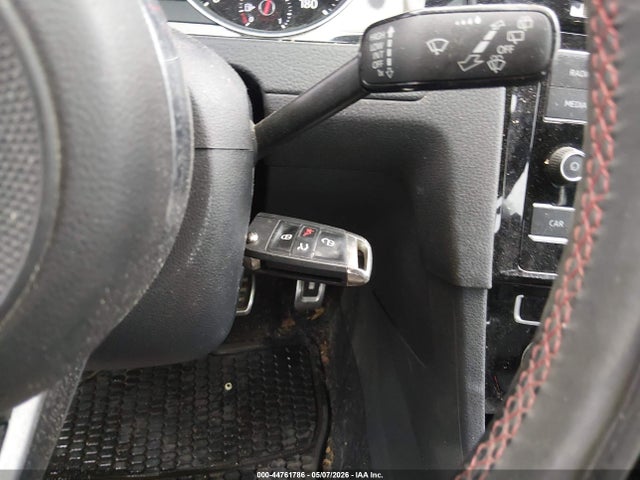 44761786 :رقم المزاد ، 3VW547AU6JM290681 vin ، 2018 Volkswagen Golf Gti مزاد بيع