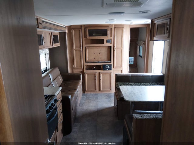 Coachmen Other 2017 5ZT2CXPB1HA009889 Image 16
