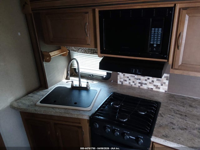 Coachmen Other 2017 5ZT2CXPB1HA009889 Image 18