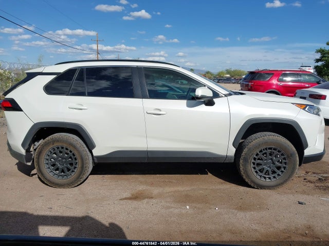 2T3A1RFV3MW234238 Toyota Rav4 Xle Premium