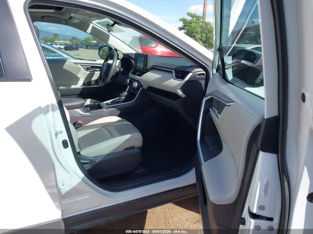 2T3A1RFV3MW234238 Toyota Rav4 Xle Premium