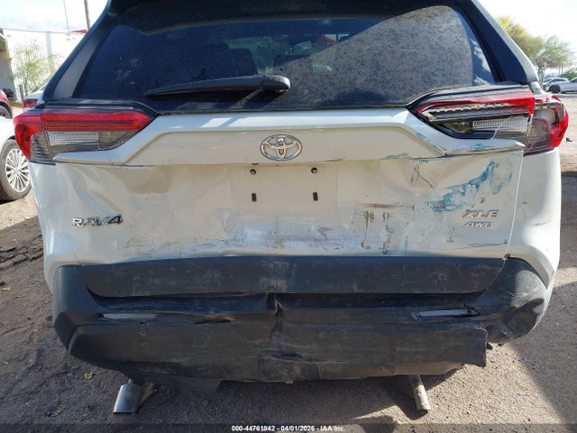 2T3A1RFV3MW234238 Toyota Rav4 Xle Premium