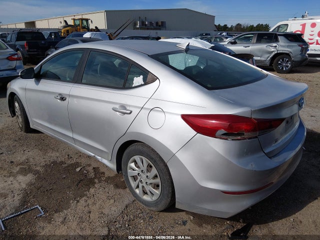 5NPD74LF0HH195732 Hyundai ELANTRA SE