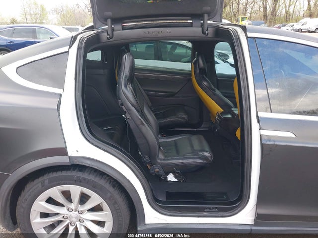 Auction sale of the 2016 Tesla Model X 60d/70d/75d/90d/p100d, vin: 5YJXCBE27GF021225, lot number: 44761866