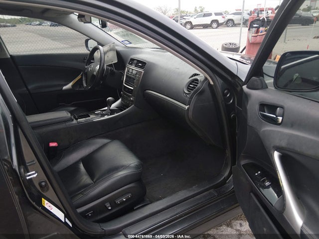 44761869 :رقم المزاد ، JTHBF5C27B5156381 vin ، 2011 Lexus Is 250 مزاد بيع