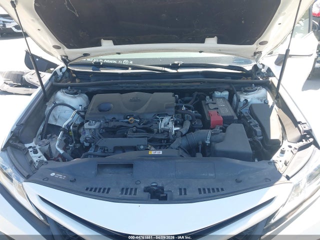 4T1B11HK2JU674884 Toyota CAMRY SE