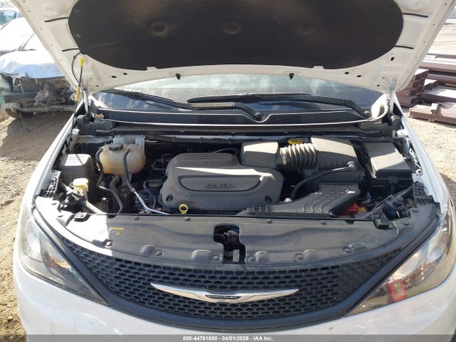Chrysler Voyager Lx 2024 2C4RC1CG7RR121205 Image 10