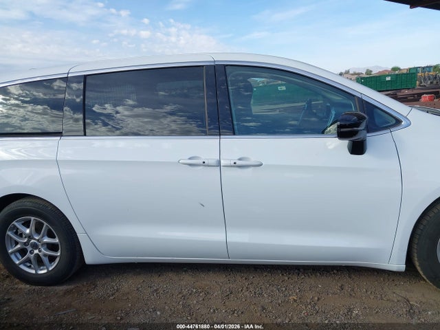 Chrysler Voyager Lx 2024 2C4RC1CG7RR121205 Image 14