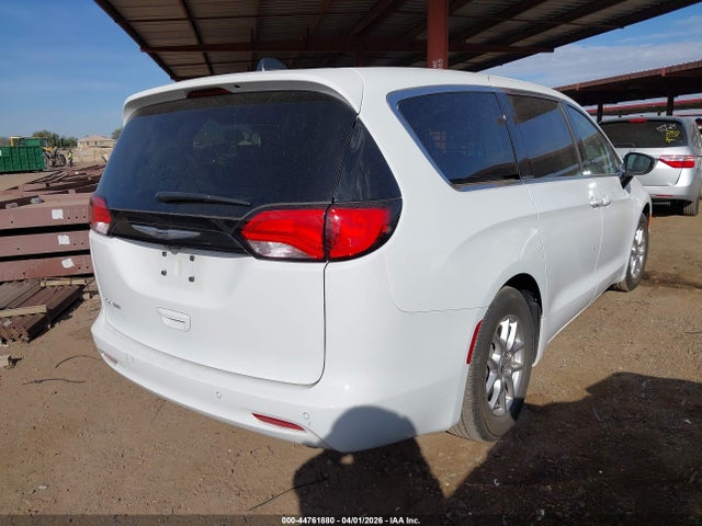 Chrysler Voyager Lx 2024 2C4RC1CG7RR121205 Image 4