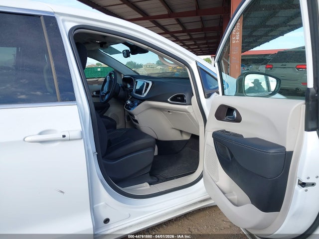 Chrysler Voyager Lx 2024 2C4RC1CG7RR121205 Image 5