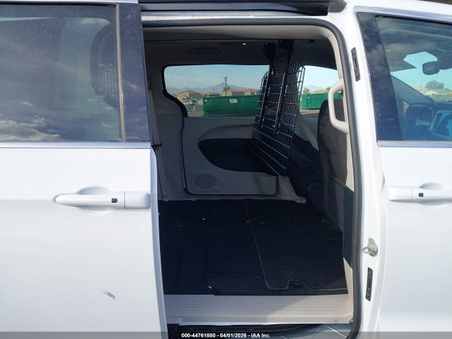 Chrysler Voyager Lx 2024 2C4RC1CG7RR121205 Image 8