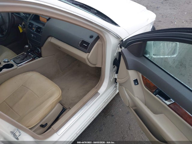 Aukcja sprzedaży 2010 Mercedes-benz C 300 Luxury 4matic/sport 4matic, vin: WDDGF8BB3AF449123, numer aukcji: 44761903