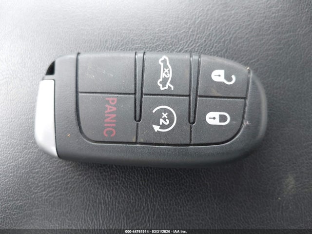 Продажа на аукционе авто 2015 Chrysler 200 S, vin: 1C3CCCBB5FN555126, номер лота: 44761914